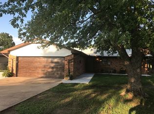 1916 Ridgecrest Dr, Perry, OK 73077