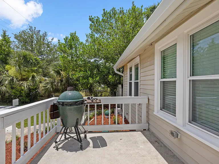 1666 W Intendencia St #A — Photo 21
