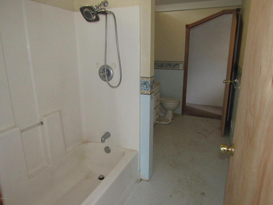 2nd image of 76 W Bacon St
