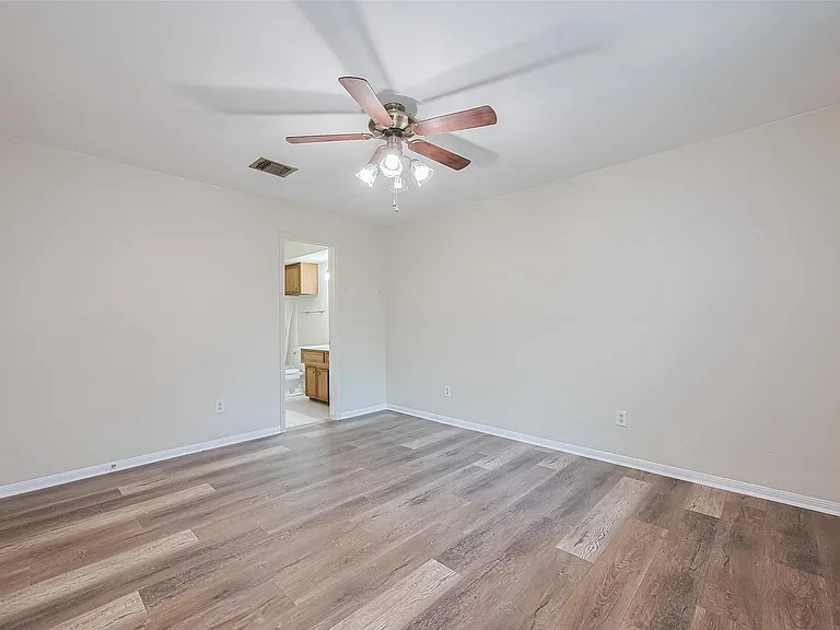 2762 Foliage Green Dr — Photo 28