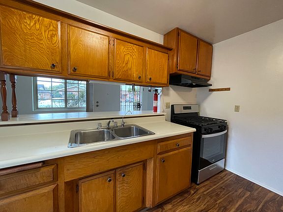 4th image of 747 N Philadelphia St APT A