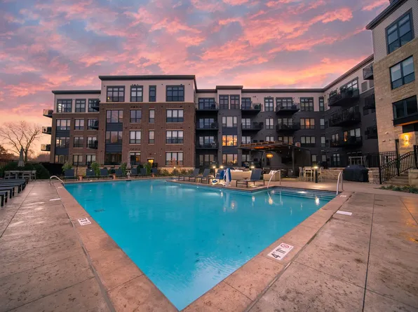 The Reserve at Mendota Village