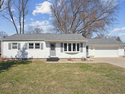 204 Marie Ave, Elk Run Heights, IA, 50707
