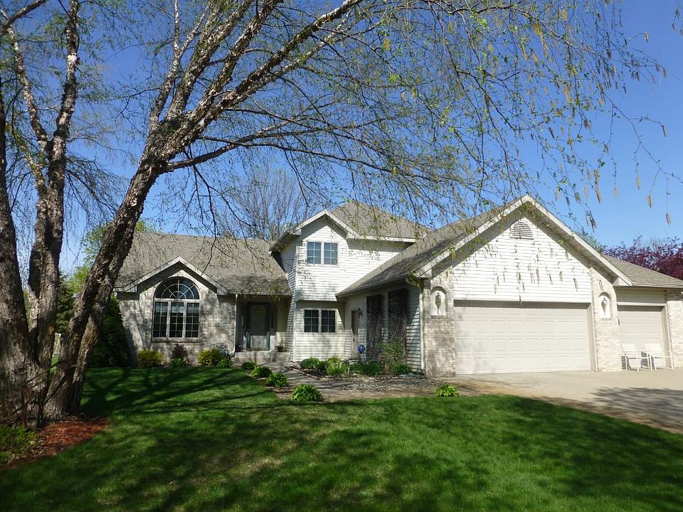 1st image of 1323 W Oakes Dr