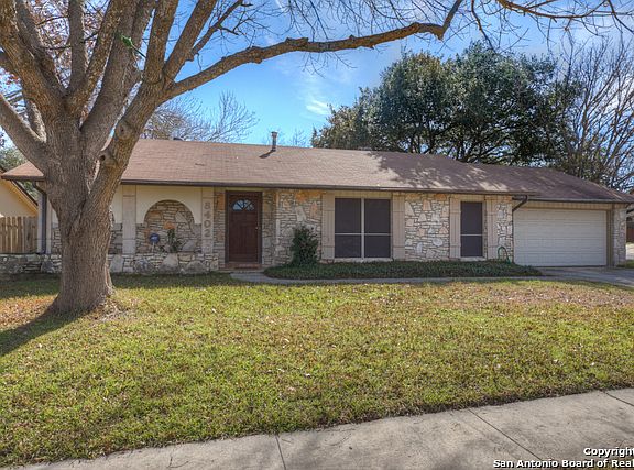 4th image of 8402 Delphian Dr