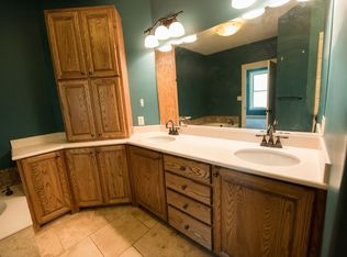 240 Harrison Ln, Pinson, TN 38366