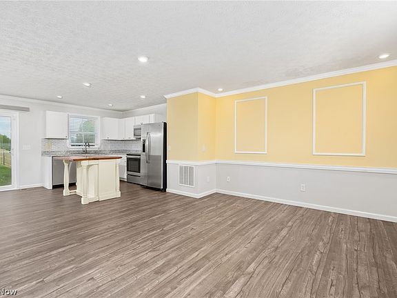 2nd image of 5700 Burlington Dr