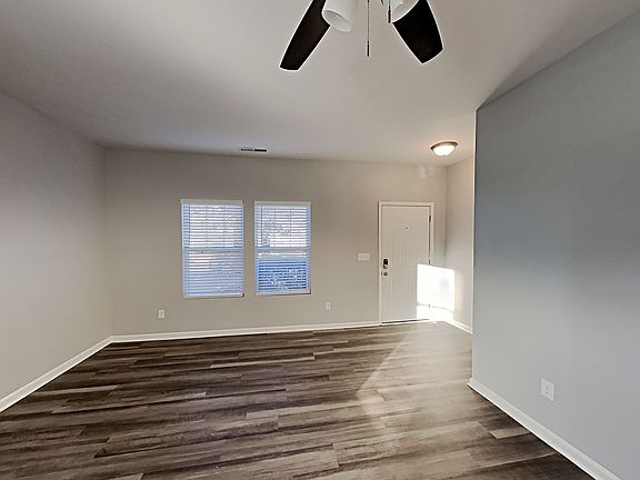 5th image of 1449 Logan Patrick Ct