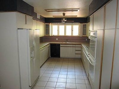 2nd image of 4500 Arrowhead Dr