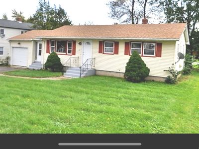 123 Connecticut Avenue, New Britain, CT, 06051