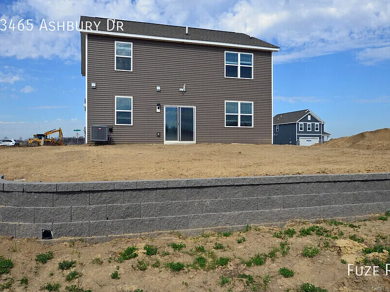 23465 Ashbury Dr — Photo 28