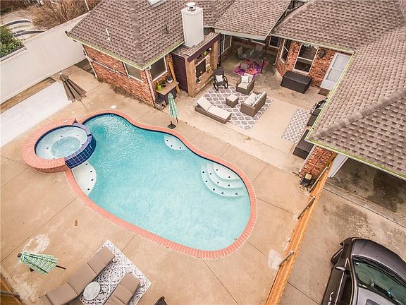 3rd image of 2217 Mallard Ct