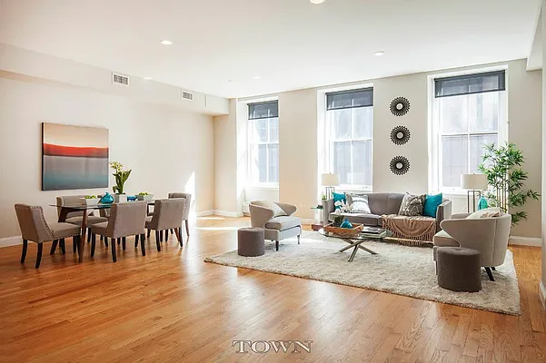 Sold by Town Residential | media 27