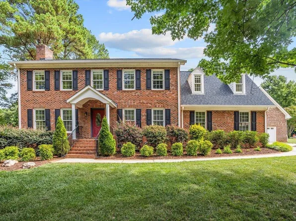 4925 Birchleaf Dr, Raleigh, NC 27606