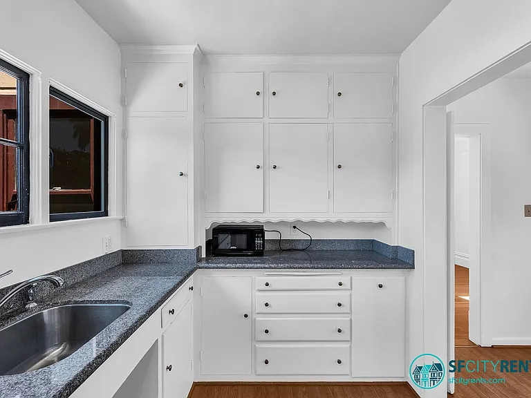 270 Eureka St — Photo 5