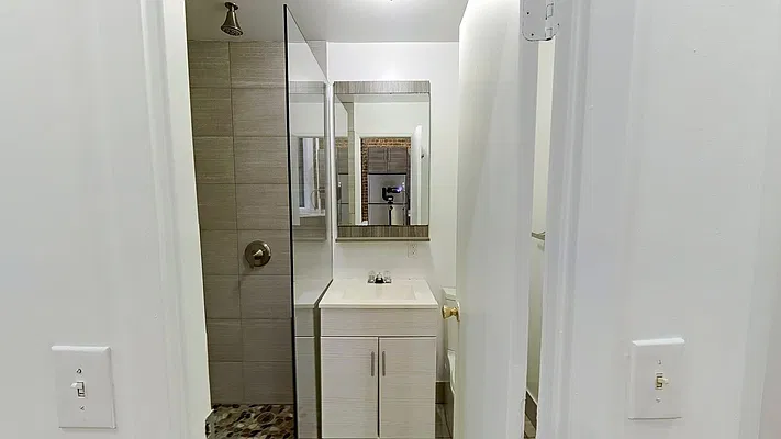 Rented by Dream NYC LLC | media 10