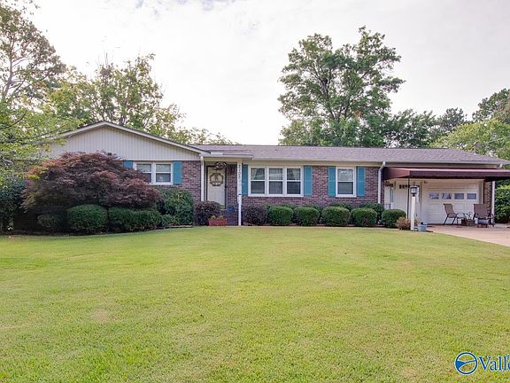 2nd image of 2105 Cecille Dr SW