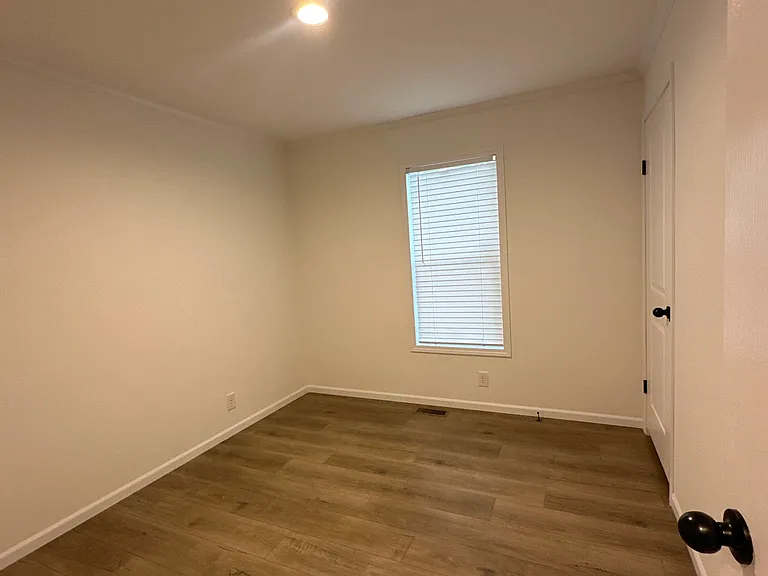 2330 E Main St — Photo 6