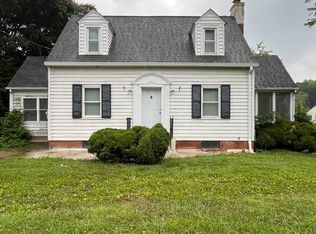 9634 Blake Ln, Fairfax, VA 22031