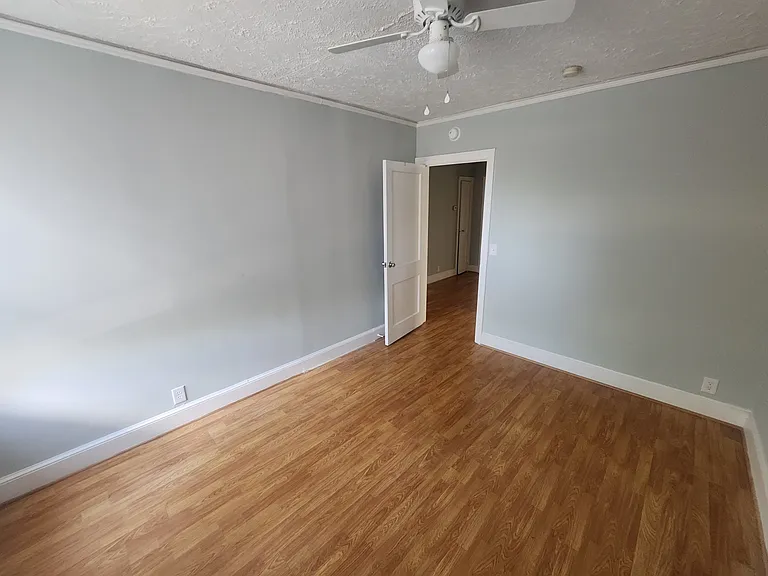 1001 B Ave — Photo 20
