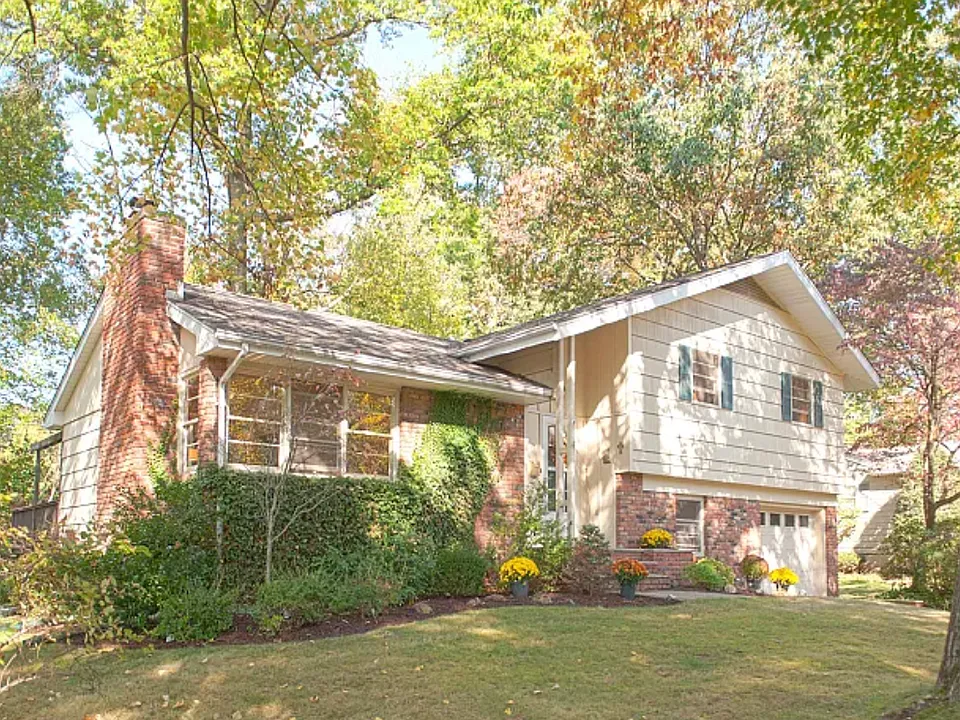 21 Waibel Dr