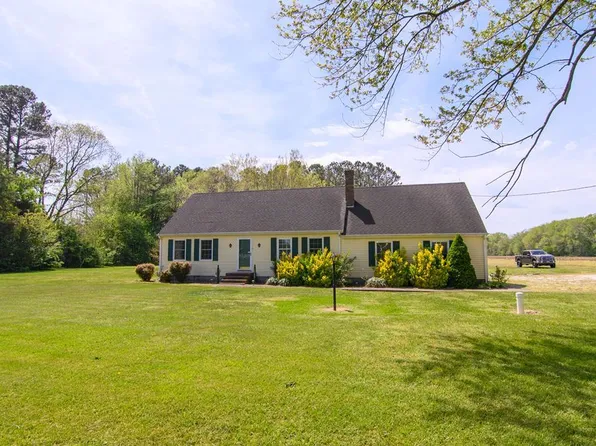 24590 Matthews Rd, Parksley, VA 23421