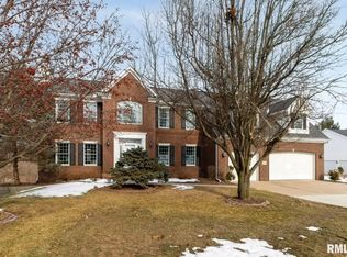 5725 Barcelona St, Bettendorf, IA