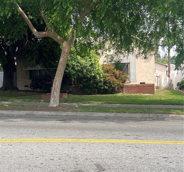 1st image of 9906 S Van Ness Ave