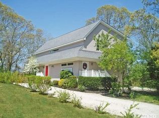 55 Bay Ave, Riverhead, NY 11901