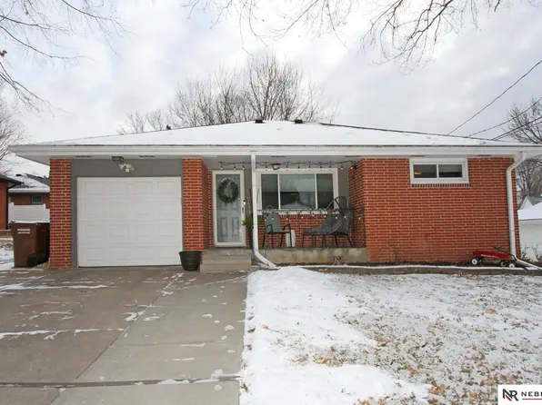 1900 N 64th St, Lincoln, NE 68505