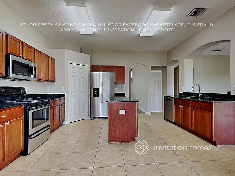 1401 Gallberry Ct — Photo 8