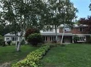 1014 Cheyenne Rd, Glenville, NY 12302