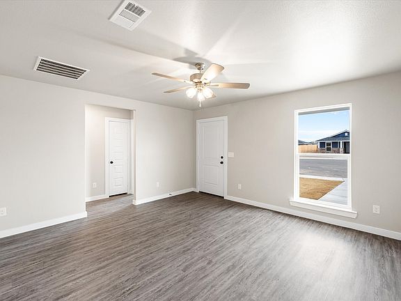 4th image of 3706 Viola Ave