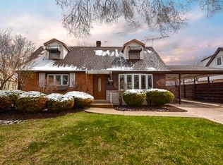 8831 Southfield Dr, Bridgeview, IL 60455