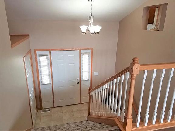 3rd image of 1529 Alder Dr