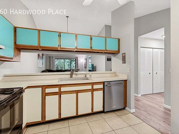 2nd image of 460 Hardwood Pl