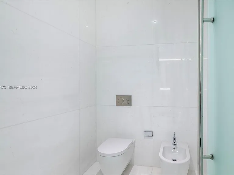 300 Biscayne Boulevard Way #503 — Photo 7