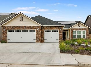 2391 Hermosa Ave, Clovis, CA 93619