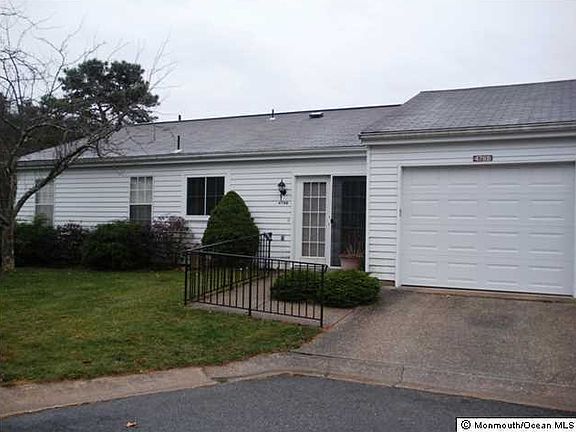 3rd image of 478 Buckingham Drive #B