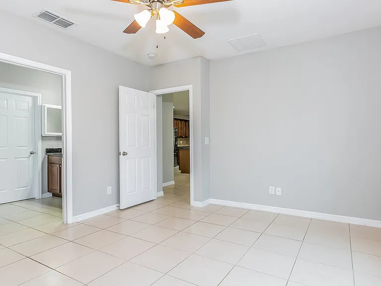 3445 Brant St — Photo 8
