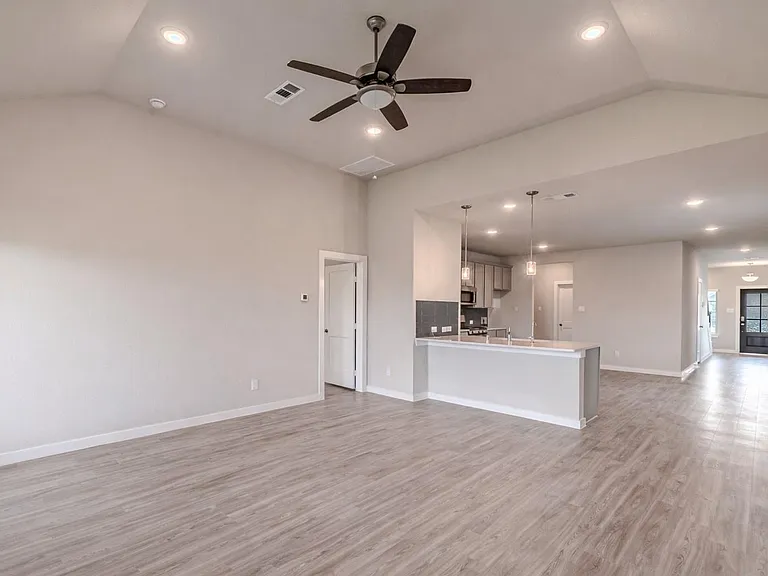 21606 Wave Hollow Dr — Photo 16