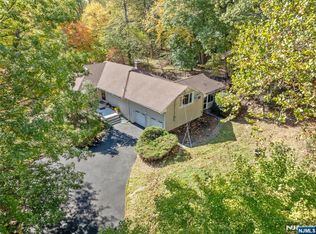 140 Oak Trail Rd, Hillsdale, NJ 07642