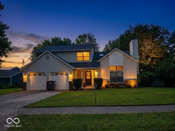 6391 Crimson Circle East Dr, Indianapolis, IN 46227