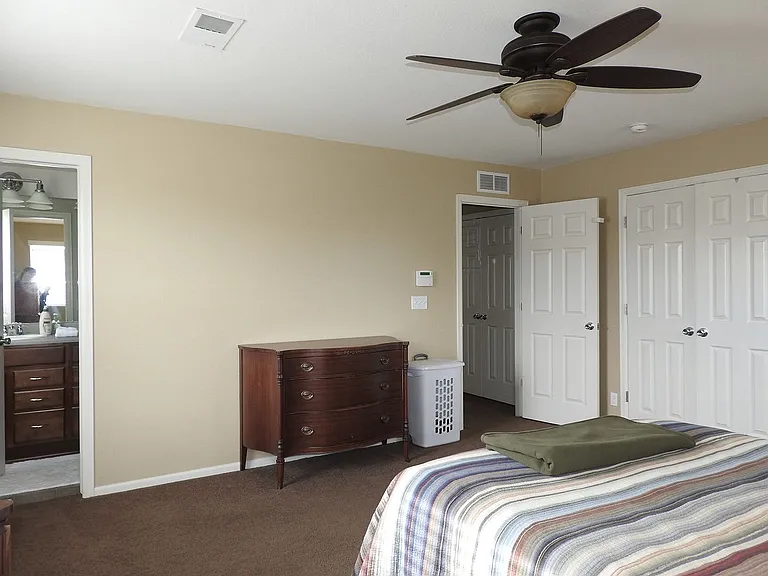 3595 Akron St — Photo 8