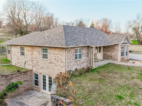 107 N North Spg, Cassville, MO 65625