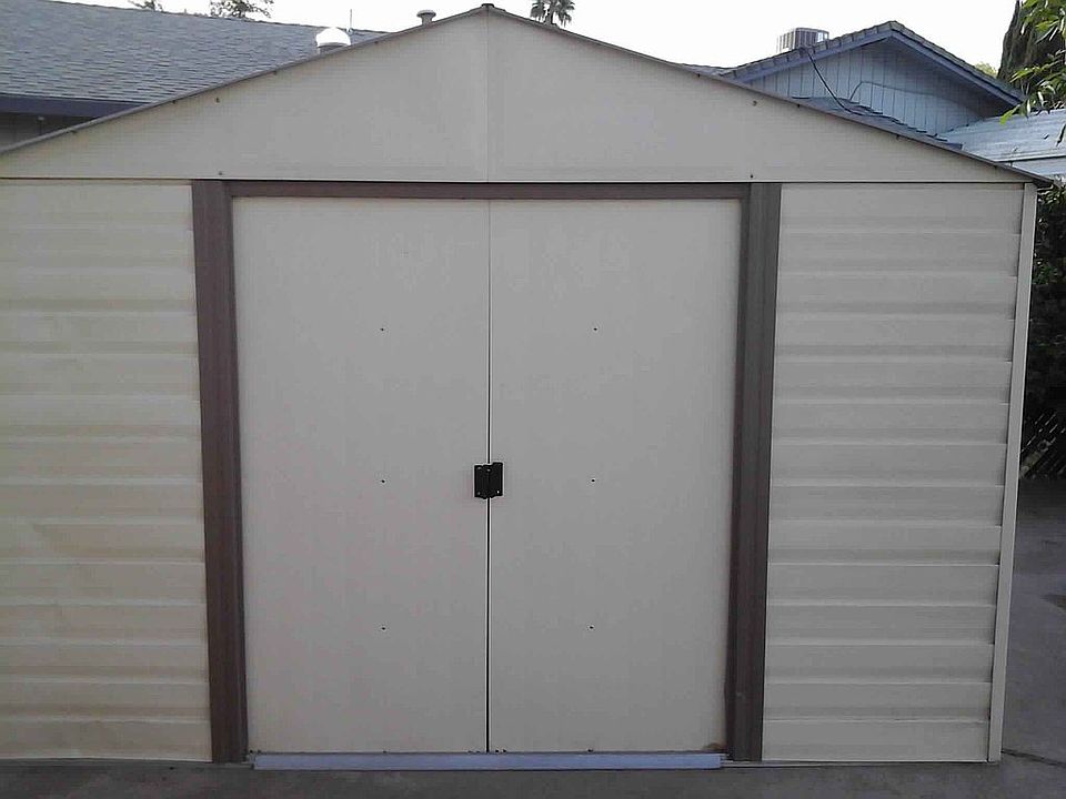 2nd image of 2120 Cody Ct