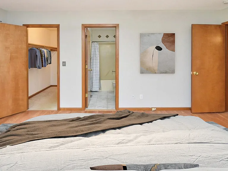 242 Weber Rd — Photo 14