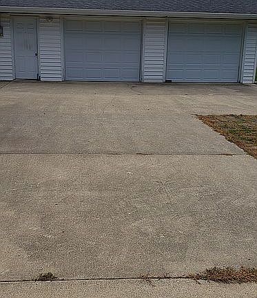 4th image of 145 Elvern Dr