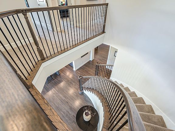 5th image of 21390 NE 9th Pl