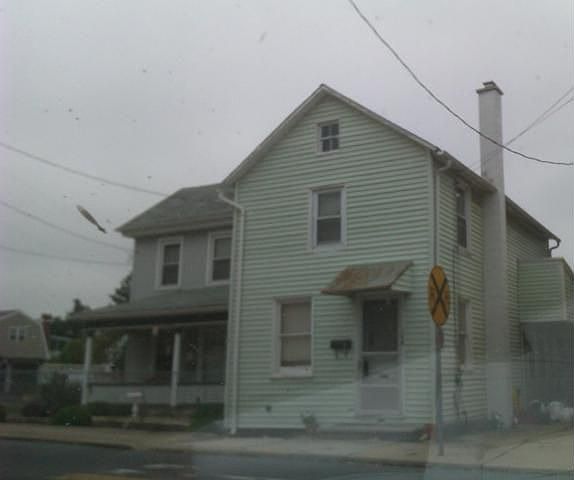 2nd image of 106 Fairview St